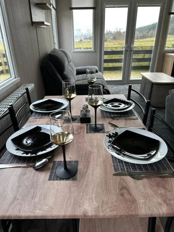 Swift Bordeaux Sea View 10, hotel in Ardentinny