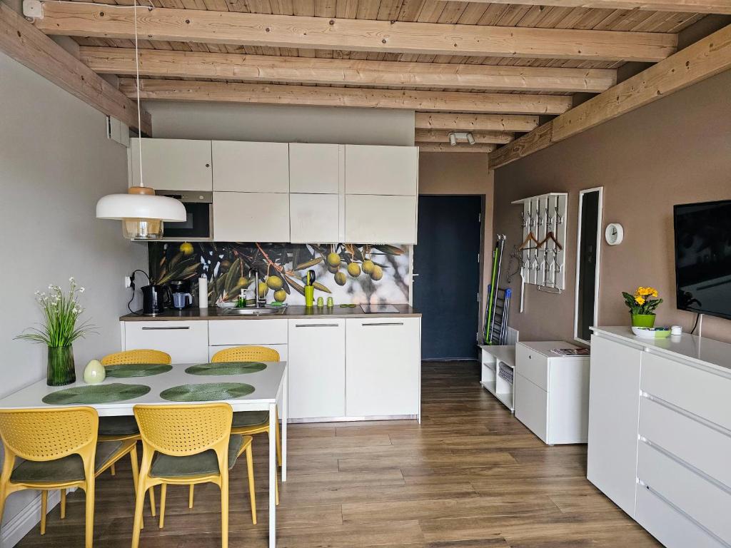 Oliwkowa Przystań, Mechelinki