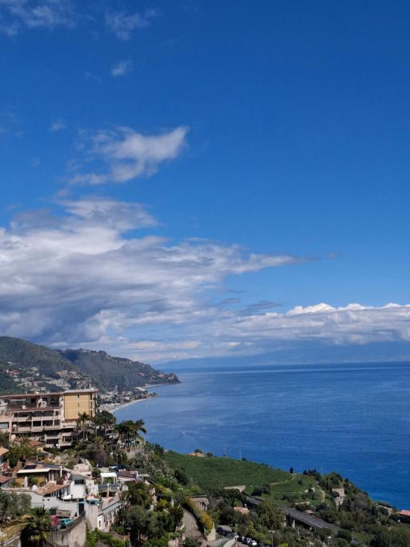 COCO SUNSHINE Apartment TAORMINA - 4