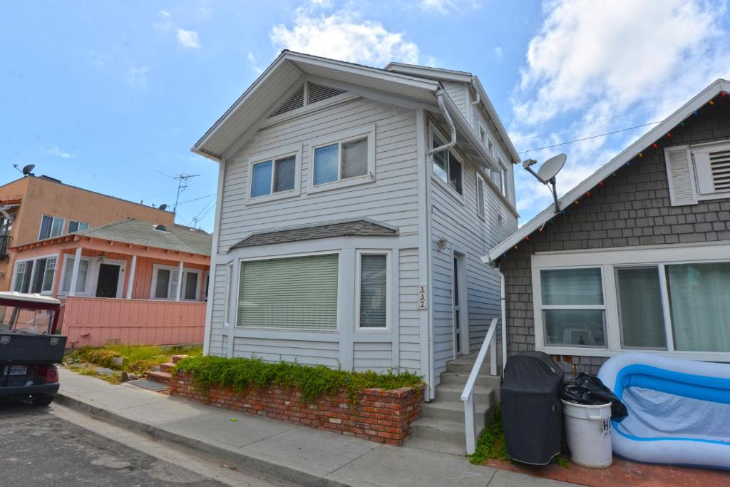 337CA 337 Catalina, Avalon