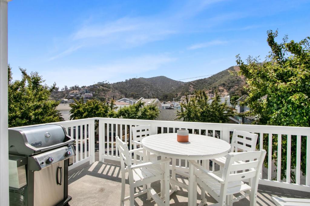 359SA 359 Sumner A, Avalon