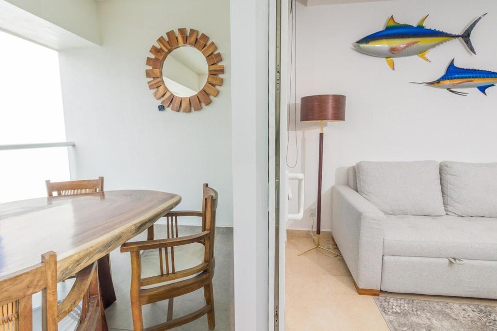 Charming 1-bedroom Oceanfront Condo - 1