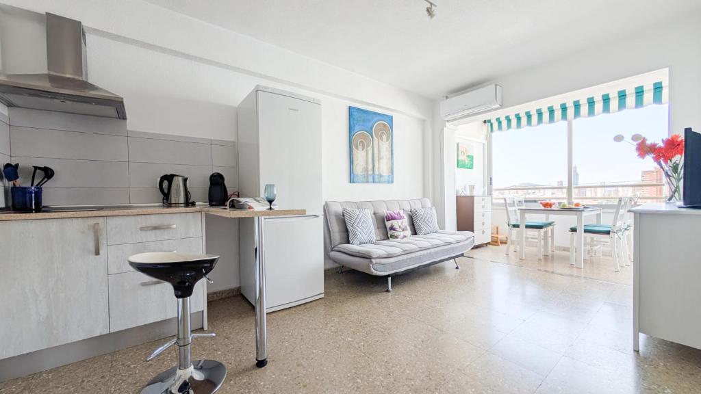 PINTOR SOROLLA sea front apartment - 4
