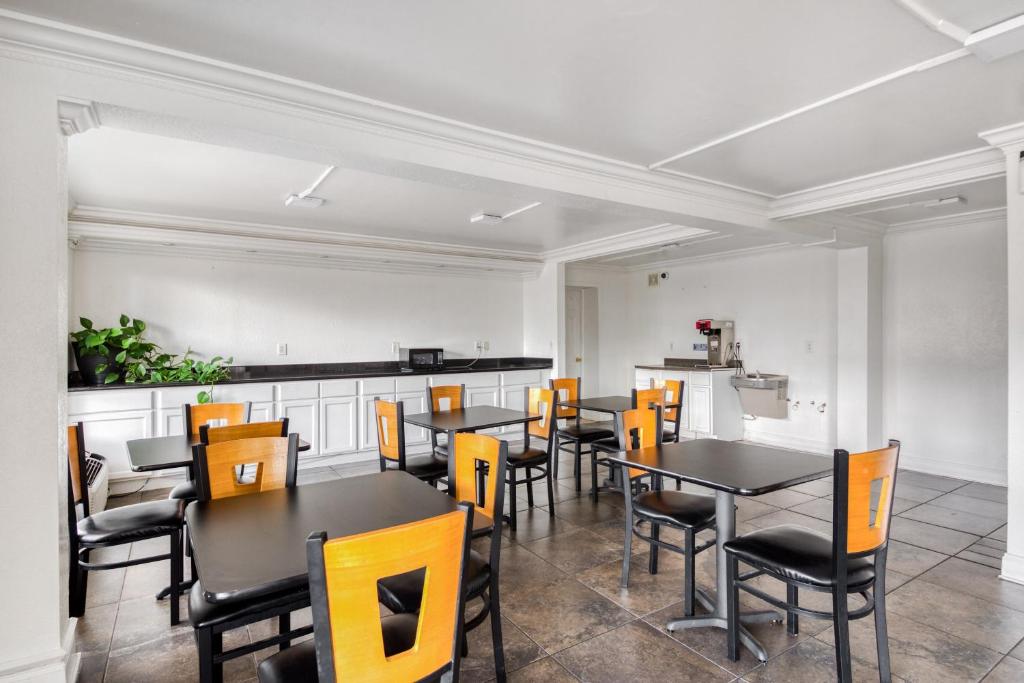 OYO Hotel Baton Rouge East I-12 Louisiana 館内設備