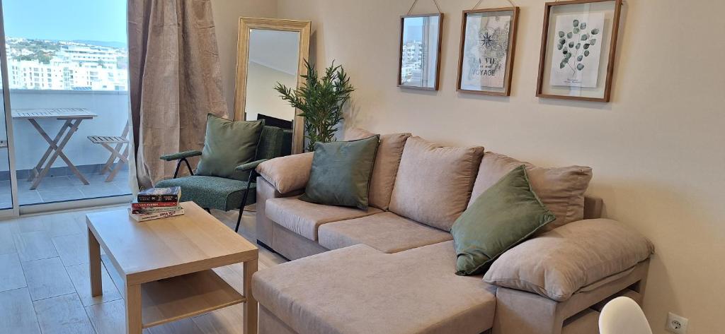 endless summer-with pool, Albufeira