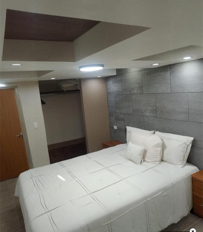 Cozy home!! Private Pool, 2R,3B - 3