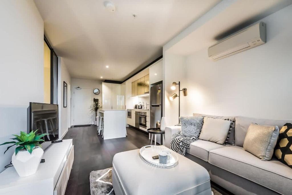 Le'Gardin in CBD 3beds 2br near southern cross mlb, Melbourne