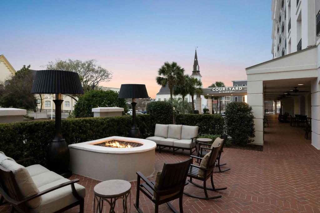 Courtyard by Marriott Charleston Historic District, Charleston