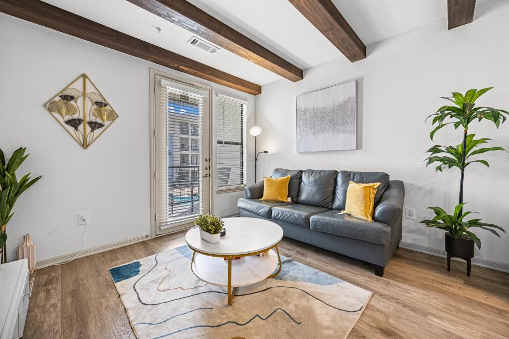 Cozy Apt in Frisco-near Dallas with a pool, Frisco