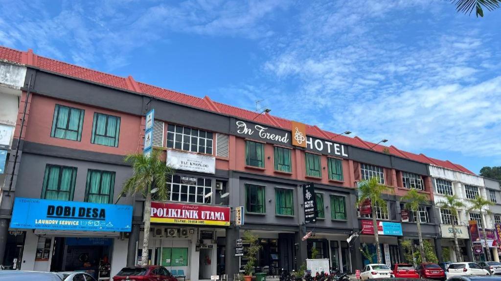 In Trend Hotel, Cukai