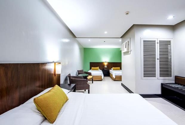 L' Fisher Chalet, Sampong