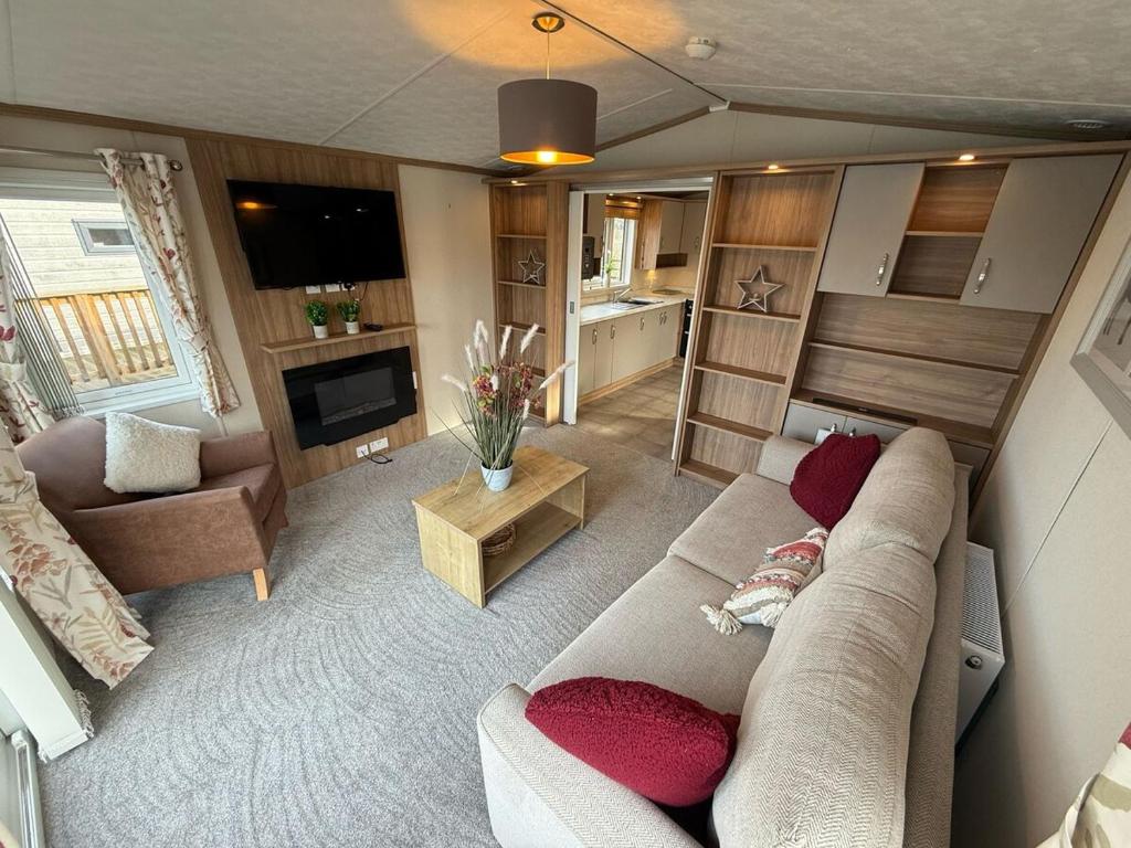 Goldfinch Lodge at Brickyard Lakes, Amotherby