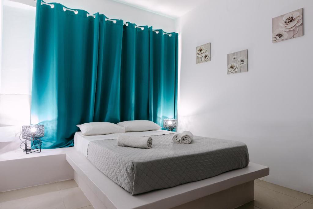 Seven Grapes - Karterados, Karterados