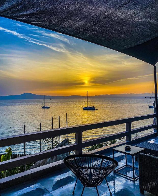 Poseidon’s Bayview, Kitriaí