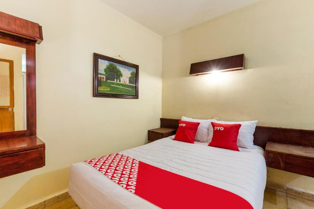 OYO Hotel Emperador, Oaxaca - 4