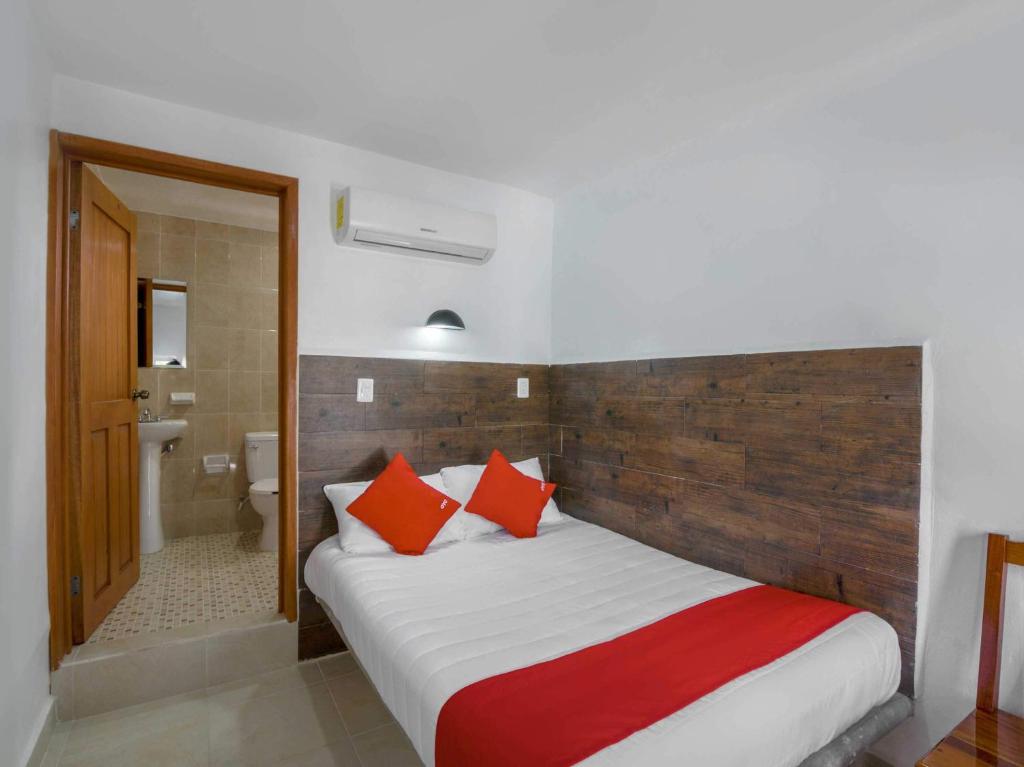 OYO Hotel Palma Real - 4