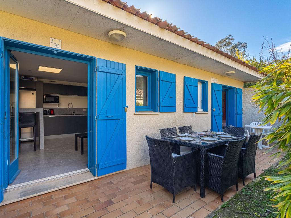 Apartment Cap Négre - Domaine de la Pinède-9 by Interhome - 2
