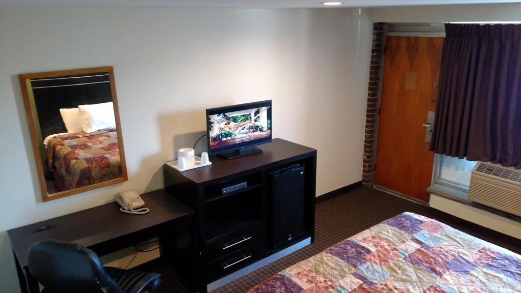Gene's Motel — Hotel in Cinnaminson (NJ)