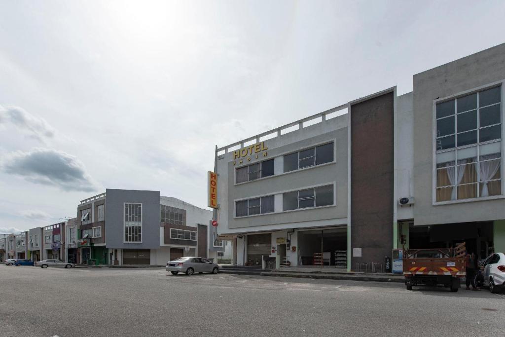 สภาพแวดล้อมโดยรอบ