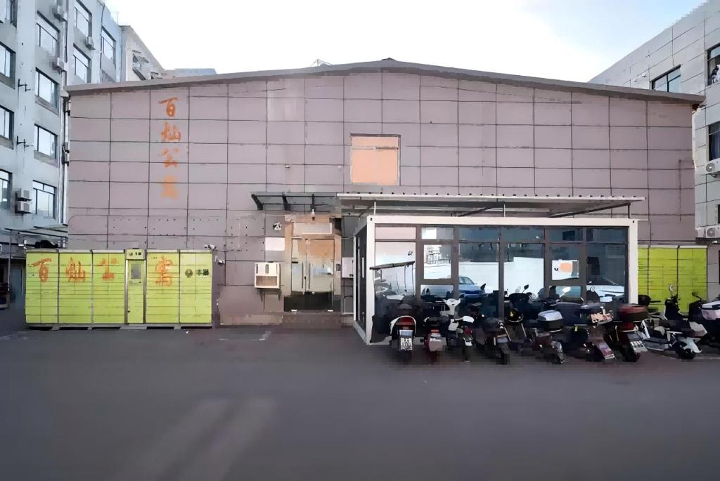 百灿青年客栈新国际博览中心店, Shanghai