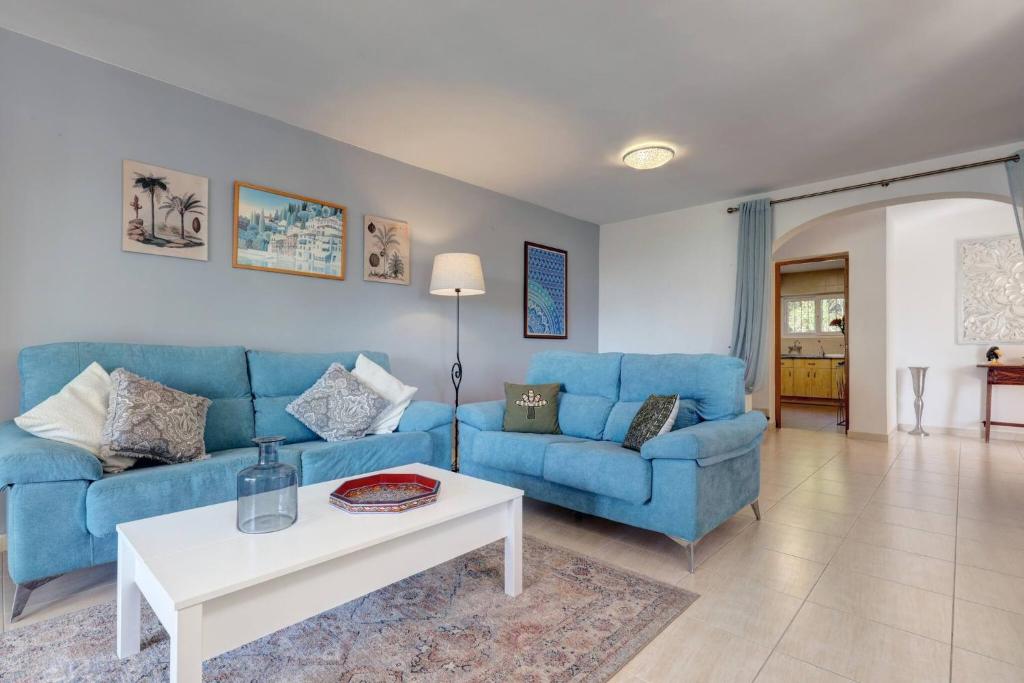 089 Traditional Andalusian 3 Bed Villa with Private Pool - 4