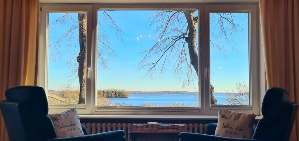 Exklusive Ferienwohnung Strohberg, hotel in Plön