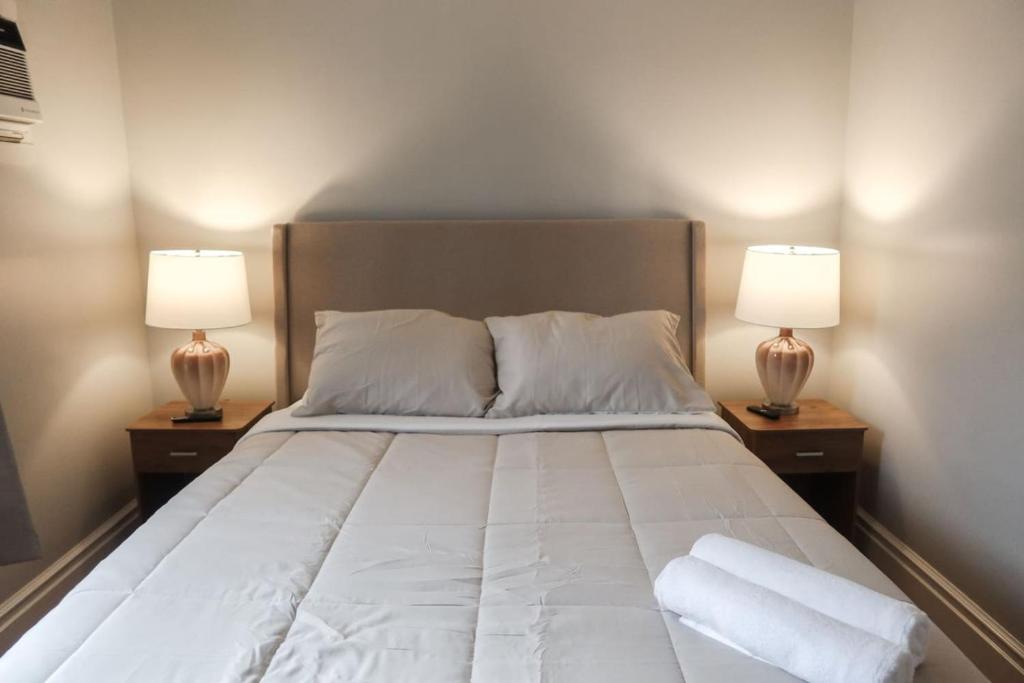 Cozy 2BR 5min to NYC Train and 10min to Seton Hall, West Orange