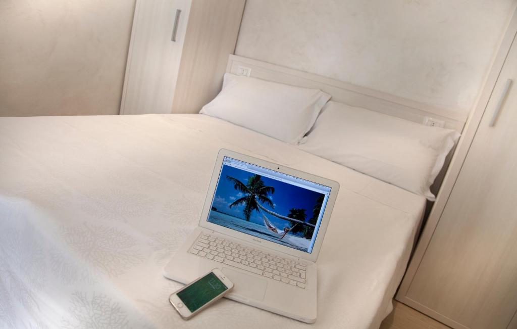 Marina Beach Suite Hotel - 4