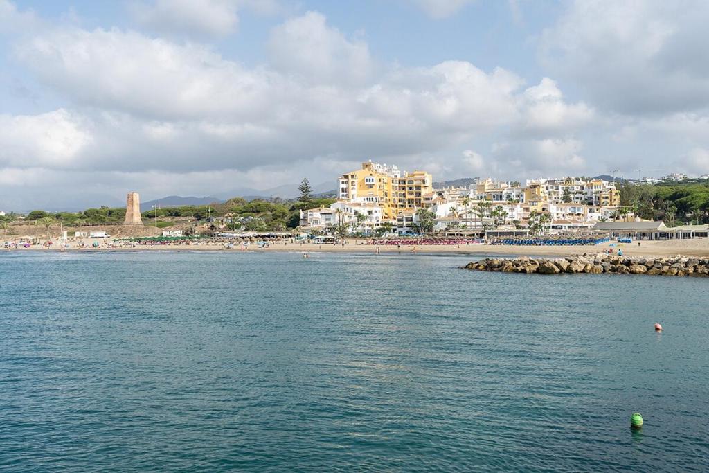 Cabopino Port Modern 2 Bedroom Apartment - 3