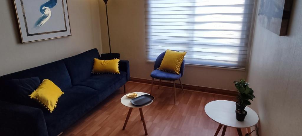 EXCELENTE DEPARTAMENTO amoblado-equipado - 3