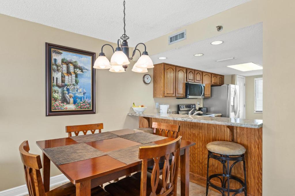 Commodore 0904, Panama City Beach