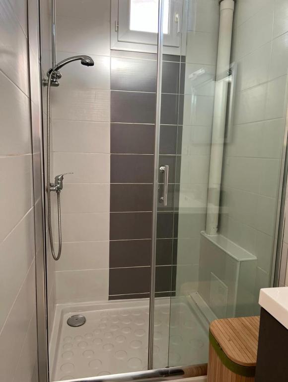 MINIMES - Studio equipé - metro canal du midi 5 min - parking privé - Free checkIn - 2