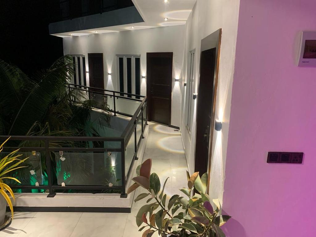 Lailaguest, Trincomalee