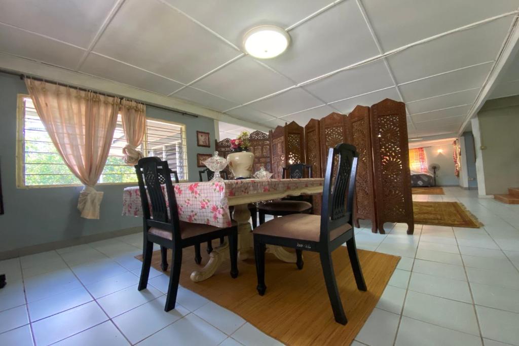 Facilities, Hotel O Rb Homestay & Farms in Kuching