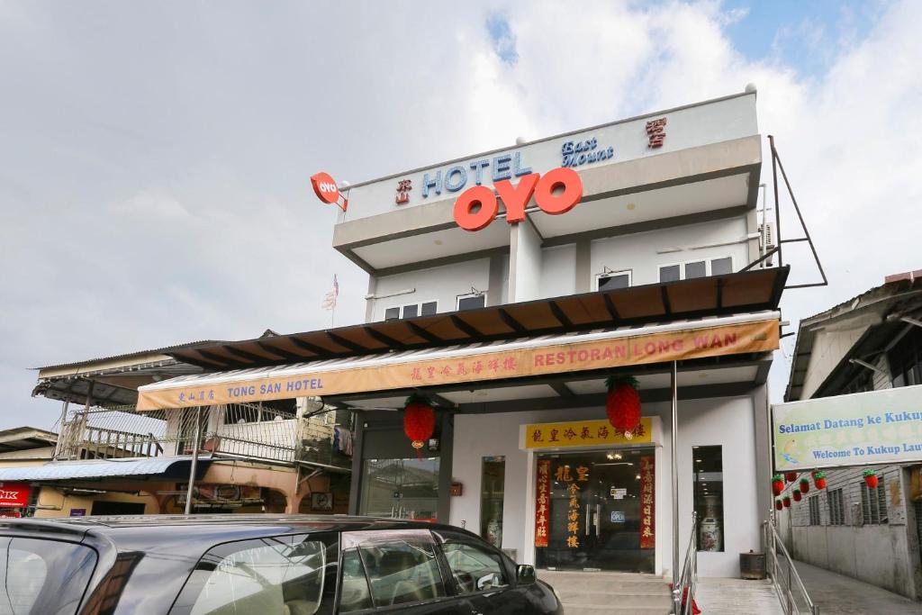 OYO 89915 イースト マウント ホテル (OYO 89915 EAST MOUNT HOTEL) エントランス
