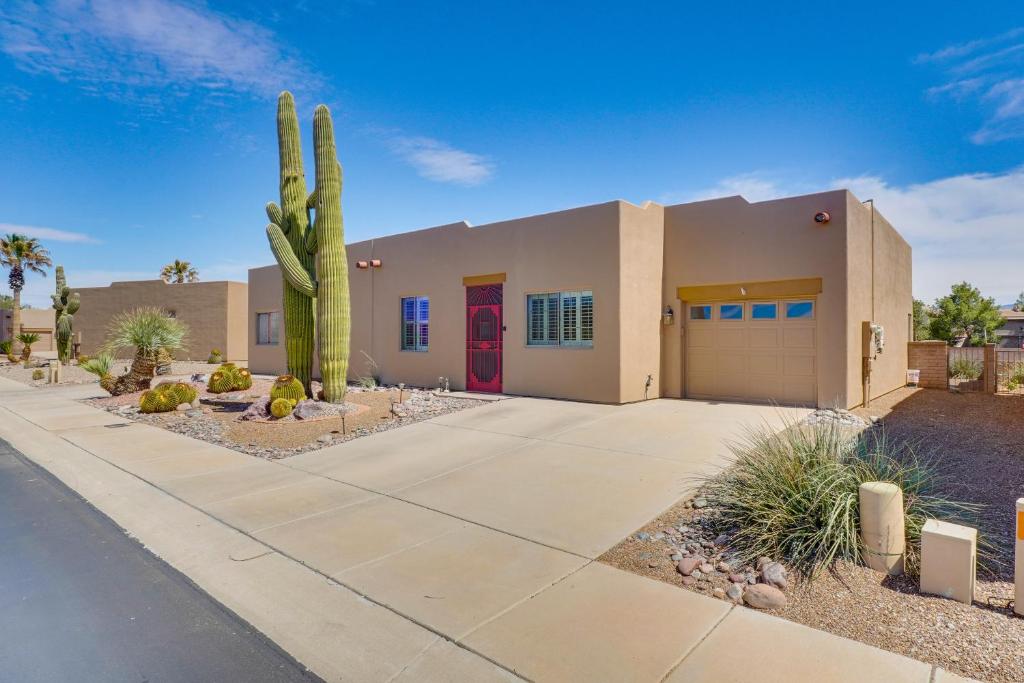 Mtn-View Oasis with Pool Access in Green Valley!, Green Valley