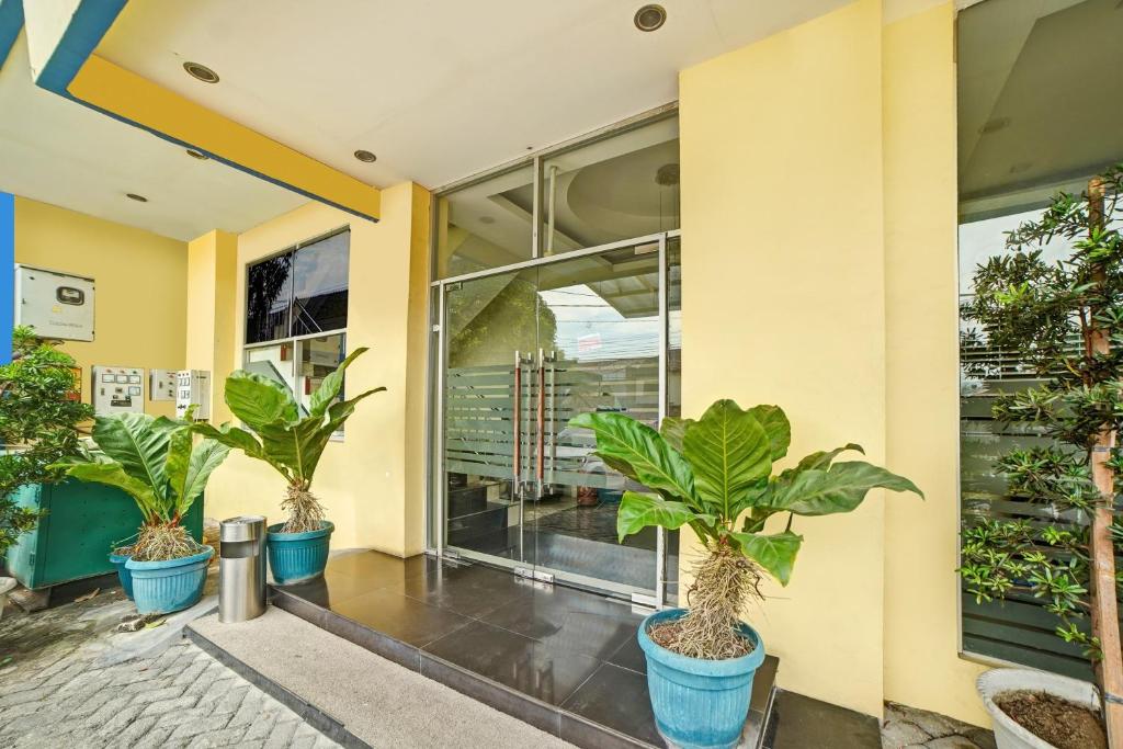 Super OYO 90565 Wesly House Super OYO 90565 Wesly House