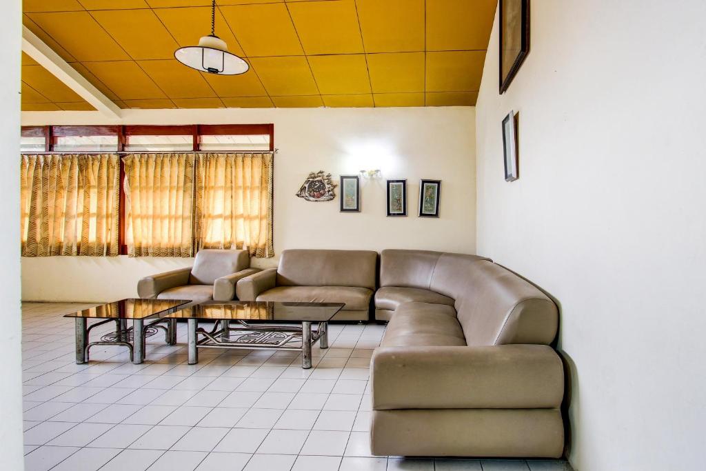 OYO 92505 Asta Guesthouse