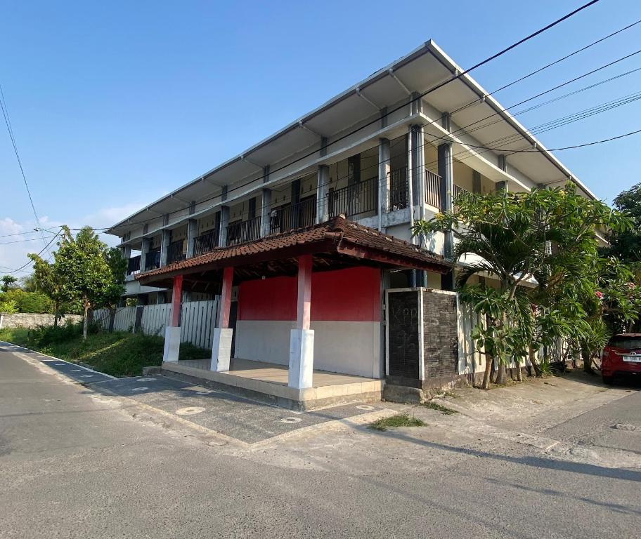OYO ライフ 93258 コス サハバット (OYO Life 93258 Kos Sahabat) エントランス