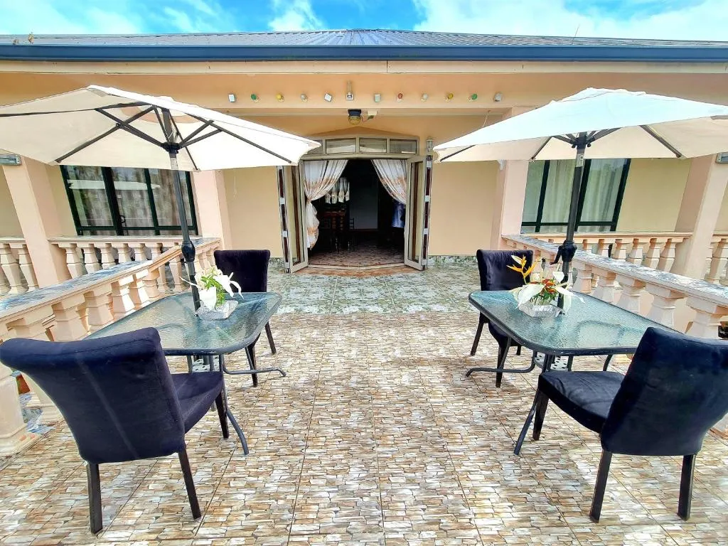 Paradise First Hotel, hotel in Nuku‘alofa