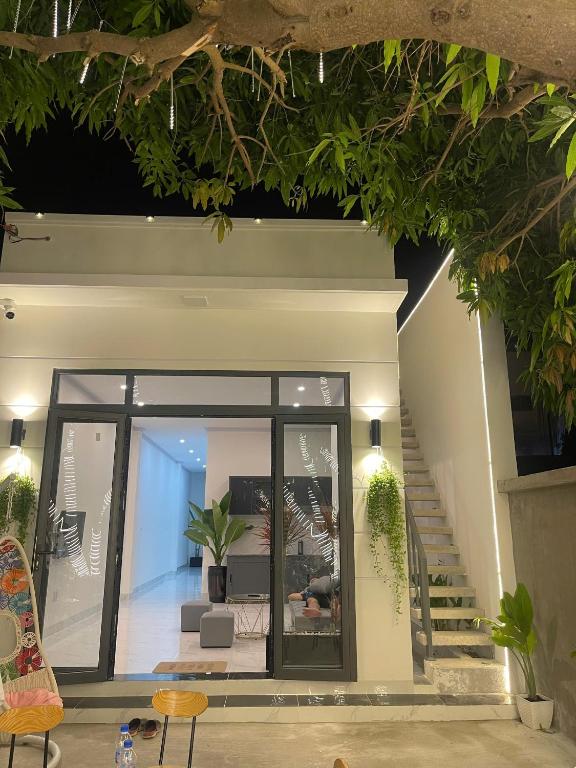 Happy Mango, Ấp Bình Hưng