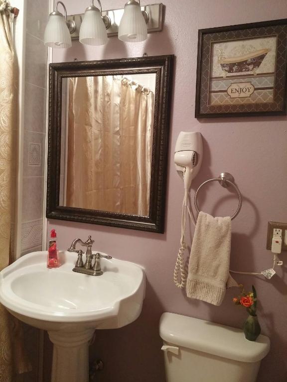 A Hyde Away Inn B&amp;B — Hotel in Tok (AK)