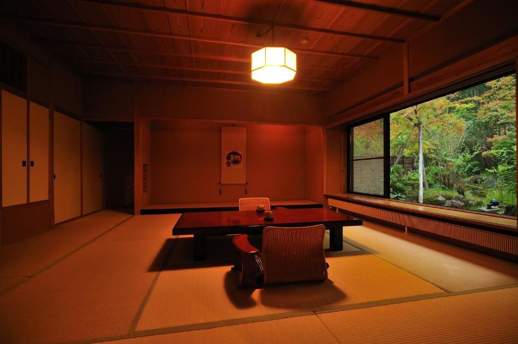 Japanese-Style Executive Room with Semi Open-Air Bath and Balcony - Garden View - C1