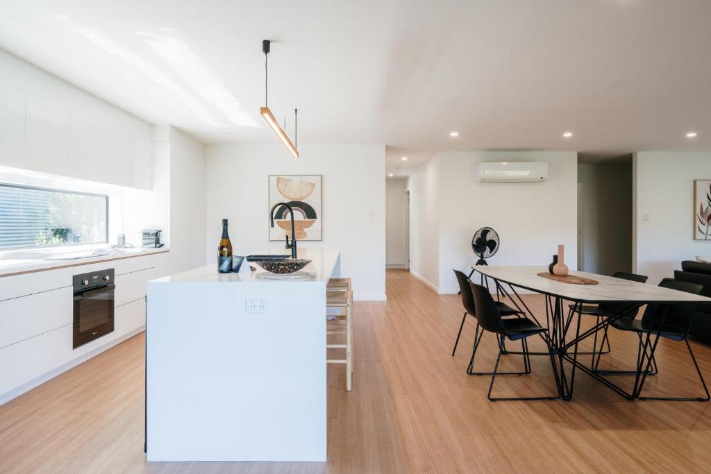 Tree Top Haven Itas, Kings Meadows