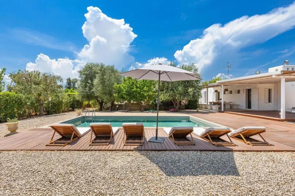 Charming villa in Carovigno with private pool - 3