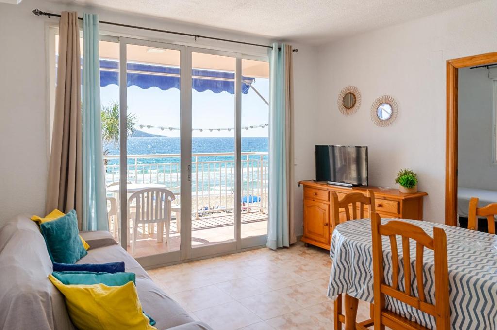 Levante Beach Apartments by Mara Boutique - 2