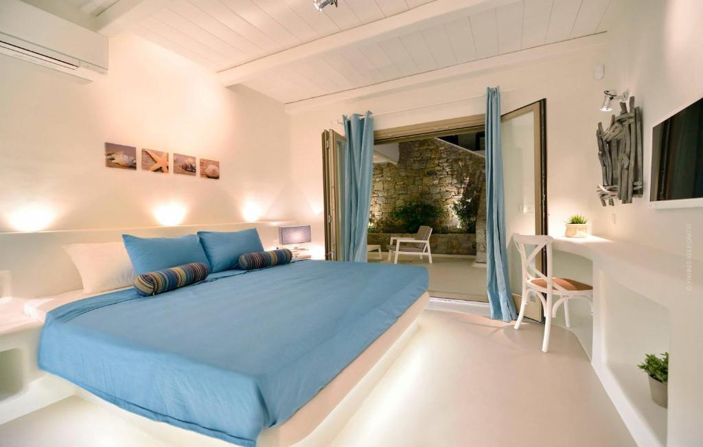 Villa Castalia (luxury villa above the beach) photo