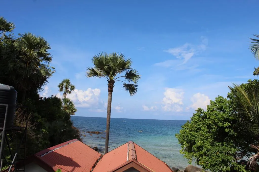 Clara's Beach Inn, hotel in Trincomalee