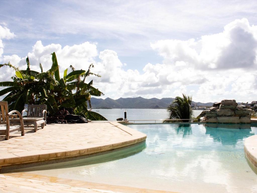 Villa C'est la vue, 2 bedrooms pool and jacuzzi, Les Terres Basses