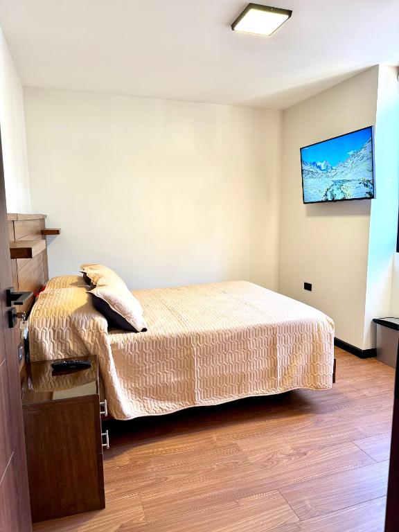 Moderno apartamento de 1 dormitorio con vista a la ciudad - 2
